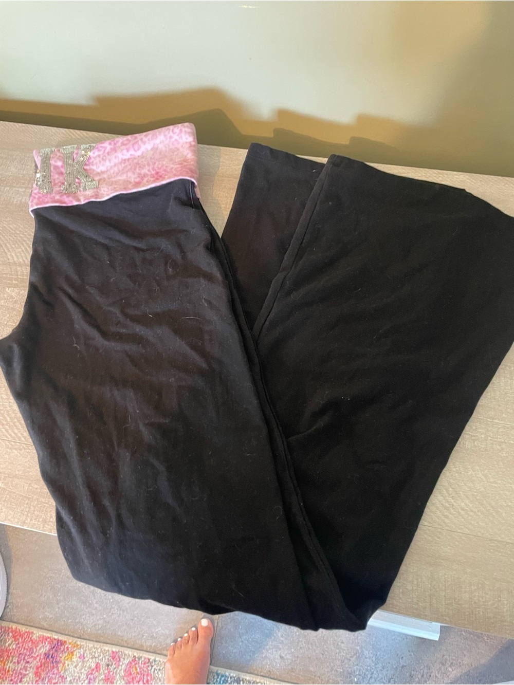 VS Pink Y2K retro roll down black flare ladies leggings yoga pants sz M logo